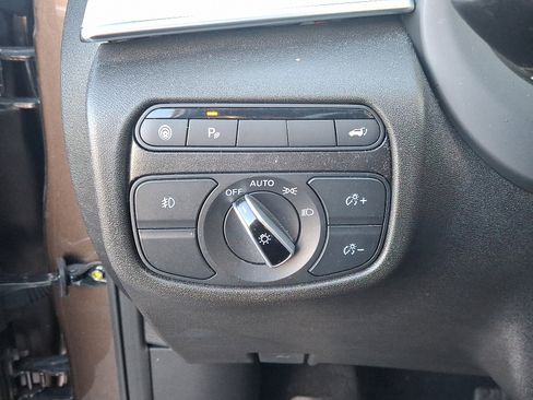 Used 2019 INFINITI QX50 Essential w/ Sensory Package image 25