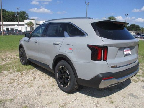 New 2025 Kia Sorento S w/ Panoramic Sunroof Package image 5
