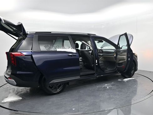 New 2026 Kia Carnival EX image 53
