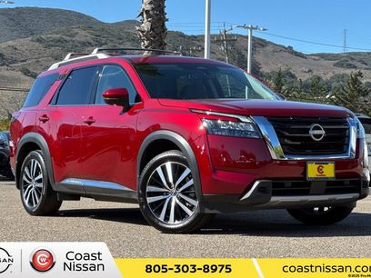 Used 2025 Nissan Pathfinder Platinum w/ Cargo Package