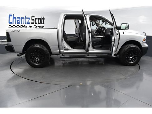 Used 2018 RAM 1500 Big Horn AWD/4WD image 28