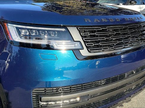 New 2025 Land Rover Range Rover Long Wheelbase SE image 34