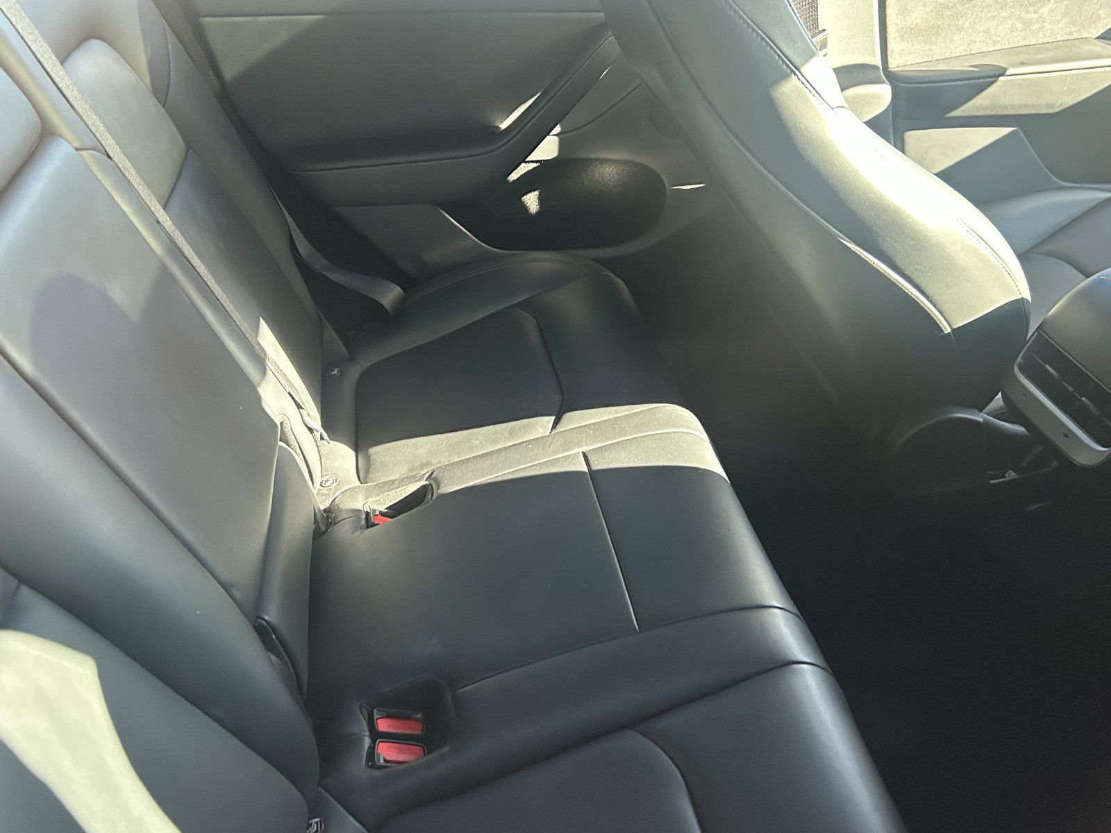 Used 2023 Tesla Model Y AWD image 9
