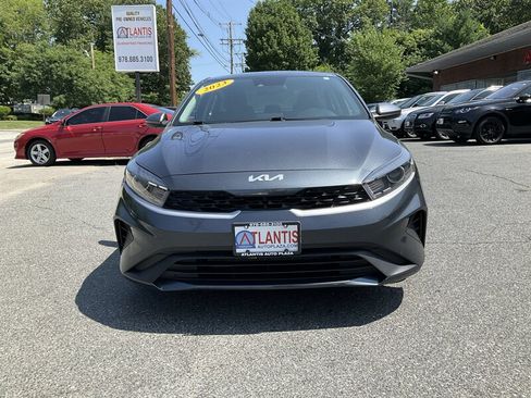 Used 2023 Kia Forte LXS FWD image 2