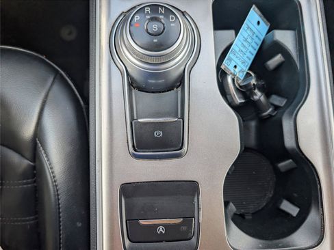 Used 2024 Ford Edge SEL AWD/4WD image 15
