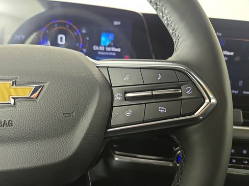 Certified 2025 Chevrolet Equinox LT w/ Convenience Package II image 16