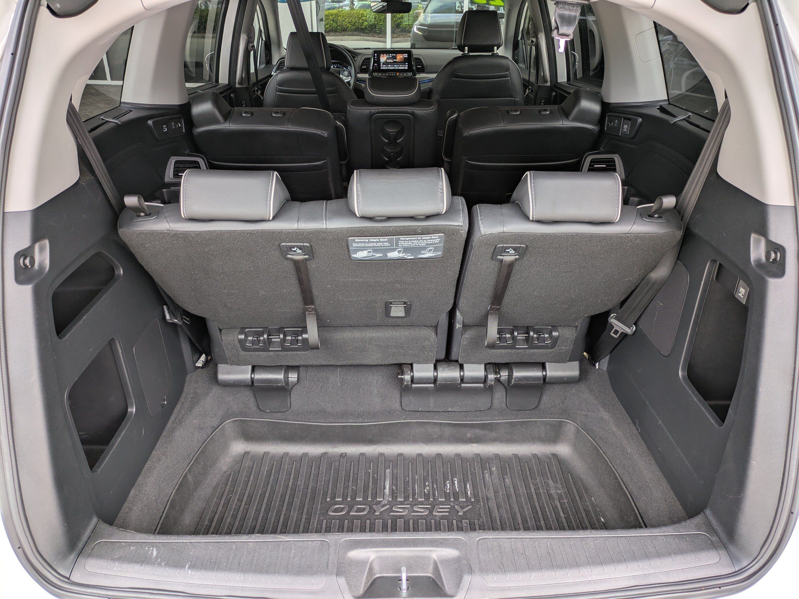 Used 2023 Honda Odyssey Elite image 13