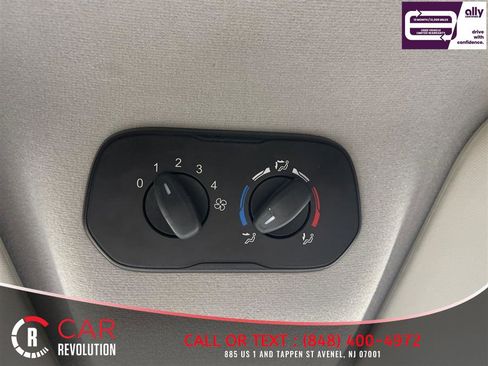 Used 2019 Ford Transit 350 XLT RWD image 14