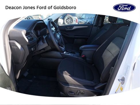 Used 2024 Ford Escape Active w/ Cold Weather Package image 16