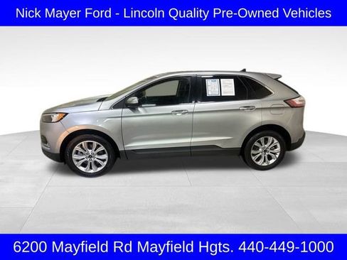 Used 2023 Ford Edge Titanium image 3