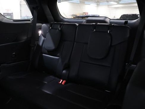 Used 2025 Ford Explorer ST-Line AWD/4WD image 33