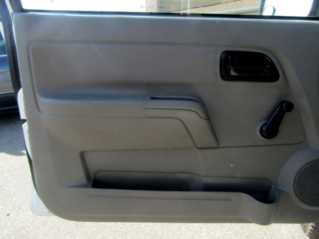 Used 2008 GMC Canyon W/T w/ Mid Box Prep Package RWD image 16