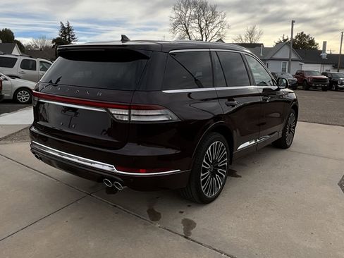 Used 2023 Lincoln Aviator Black Label w/ Dynamic Handling Package AWD/4WD image 5