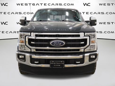 Used 2021 Ford F250 Lariat image 2
