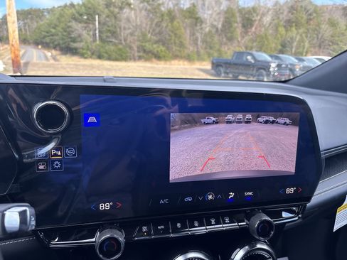 Used 2024 Chevrolet Blazer EV AWD Police image 20