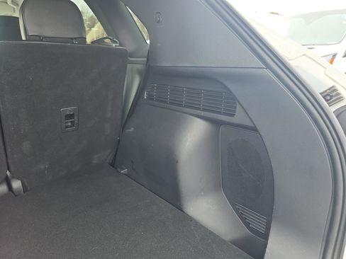 Used 2022 Ford Escape Titanium w/ Titanium Elite Package image 18