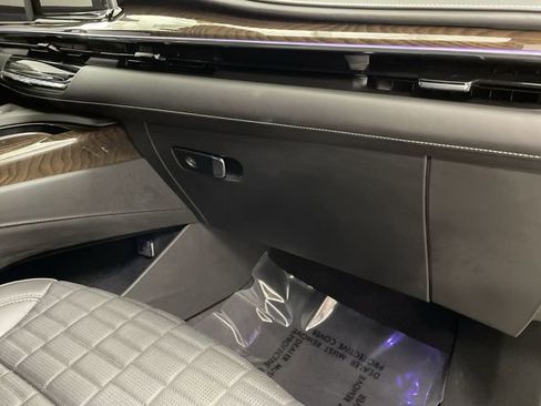 Certified 2024 Cadillac Escalade Sport Platinum image 26