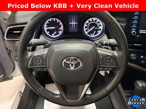 Used 2024 Toyota Camry SE image 11
