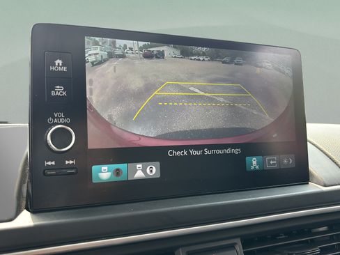 Certified 2025 Honda Pilot Elite image 27