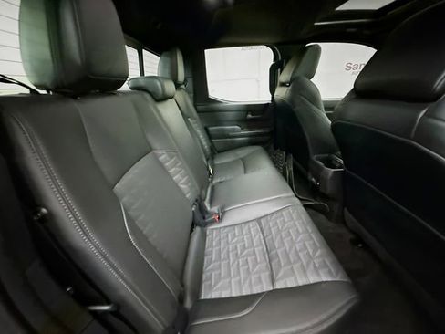 Used 2024 Toyota Tacoma TRD Sport image 27