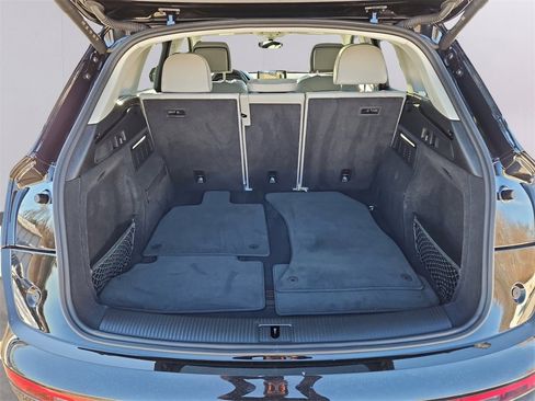 Certified 2024 Audi Q5 2.0T Premium Plus image 38