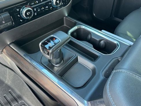 Used 2024 GMC Sierra 1500 SLT w/ SLT Premium Plus Package image 17