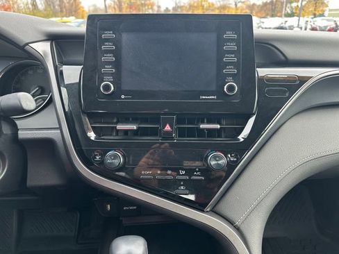 Used 2022 Toyota Camry SE image 22