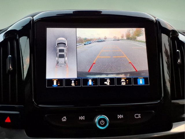 Used 2023 Chevrolet Traverse Premier AWD/4WD image 20