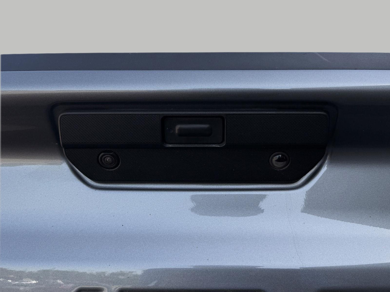 Used 2022 Chevrolet Silverado 1500 RST AWD/4WD image 12