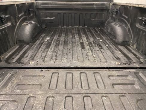 Used 2017 Ford F150 Lariat w/ Equipment Group 502A Luxury AWD/4WD image 25