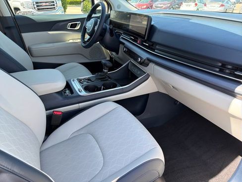 New 2026 Kia Carnival SX FWD image 22