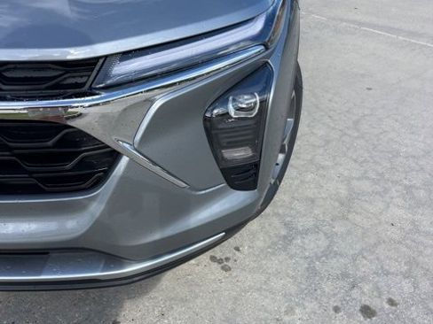 New 2026 Chevrolet Trax LT image 12