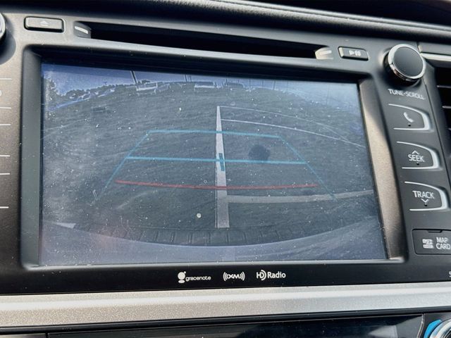Used 2019 Toyota Highlander XLE AWD/4WD image 21