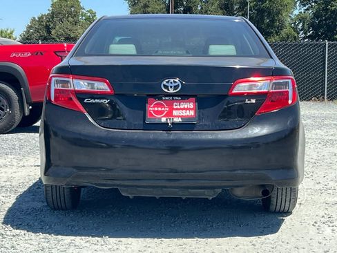 Used 2014 Toyota Camry LE FWD image 8