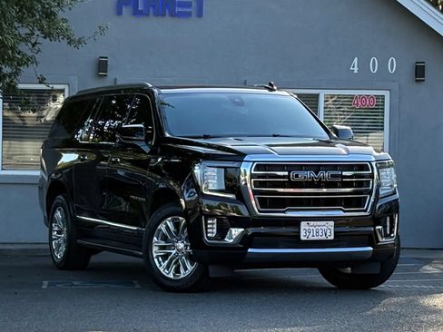 Used 2021 GMC Yukon XL SLT w/ SLT Luxury Plus Package AWD/4WD image 3