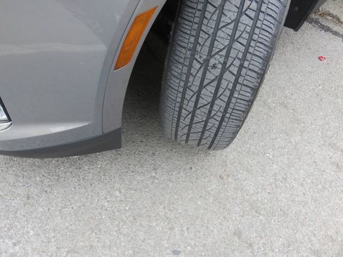 Used 2019 Cadillac XT5 AWD image 33
