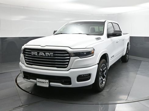 Used 2025 RAM 1500 Laramie w/ Laramie Southwest Edition image 30