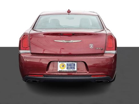 Used 2019 Chrysler 300 S w/ 300S Alloy Package image 5