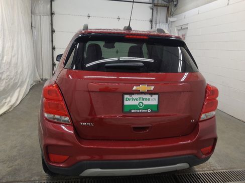 Used 2018 Chevrolet Trax LT w/ LT Convenience Package FWD image 6