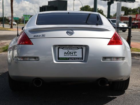 Used 2006 Nissan 350Z Coupe w/ (K96) Aerodynamics Pkg RWD image 11