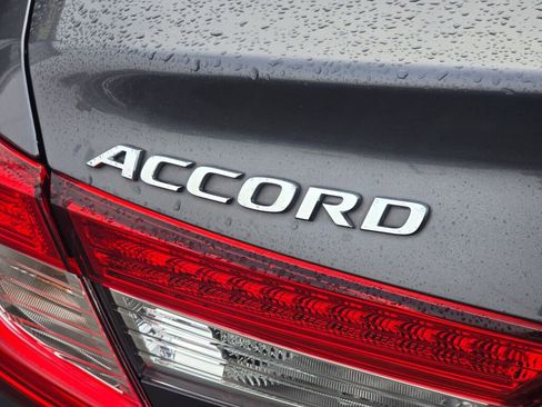 Used 2019 Honda Accord LX image 35