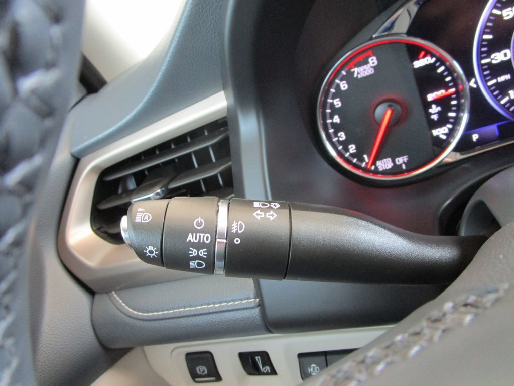 Used 2023 GMC Acadia Denali w/ Denali Ultimate Package FWD image 36