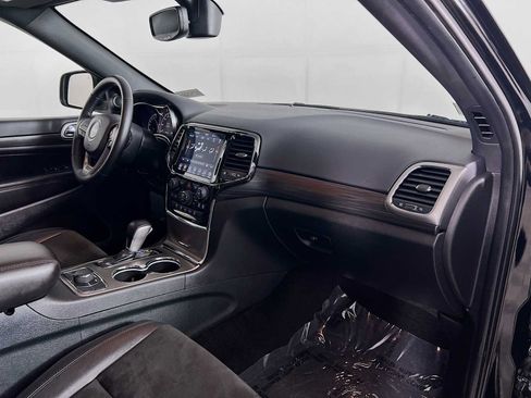 Used 2022 Jeep Grand Cherokee Laredo X AWD/4WD image 29
