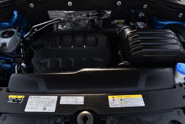Certified 2024 Volkswagen Atlas Cross Sport SEL R-Line AWD/4WD image 26
