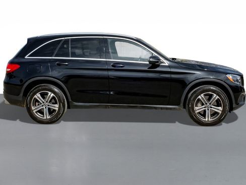 Used 2019 Mercedes-Benz GLC 300 image 5