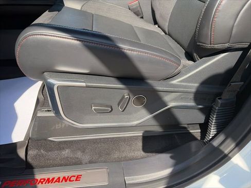 Used 2025 Ford F150 Raptor AWD/4WD image 8