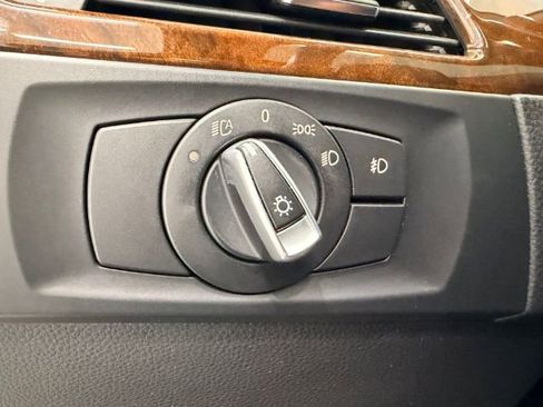 Used 2011 BMW 328i xDrive Sedan image 31