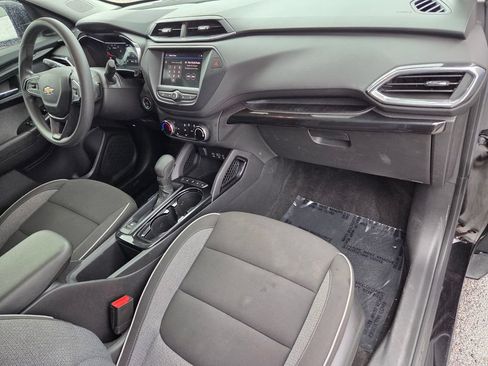 Used 2023 Chevrolet TrailBlazer LT FWD image 16