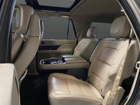 Used 2019 Lincoln Navigator Reserve w/ Cargo Package image 32