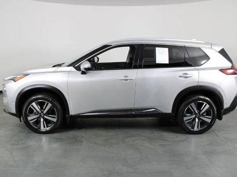 Certified 2021 Nissan Rogue Platinum FWD image 14